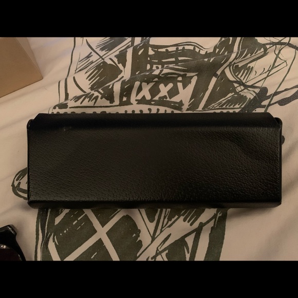 BURBERRY Women’s Sunglasses - Picture 7 of 15